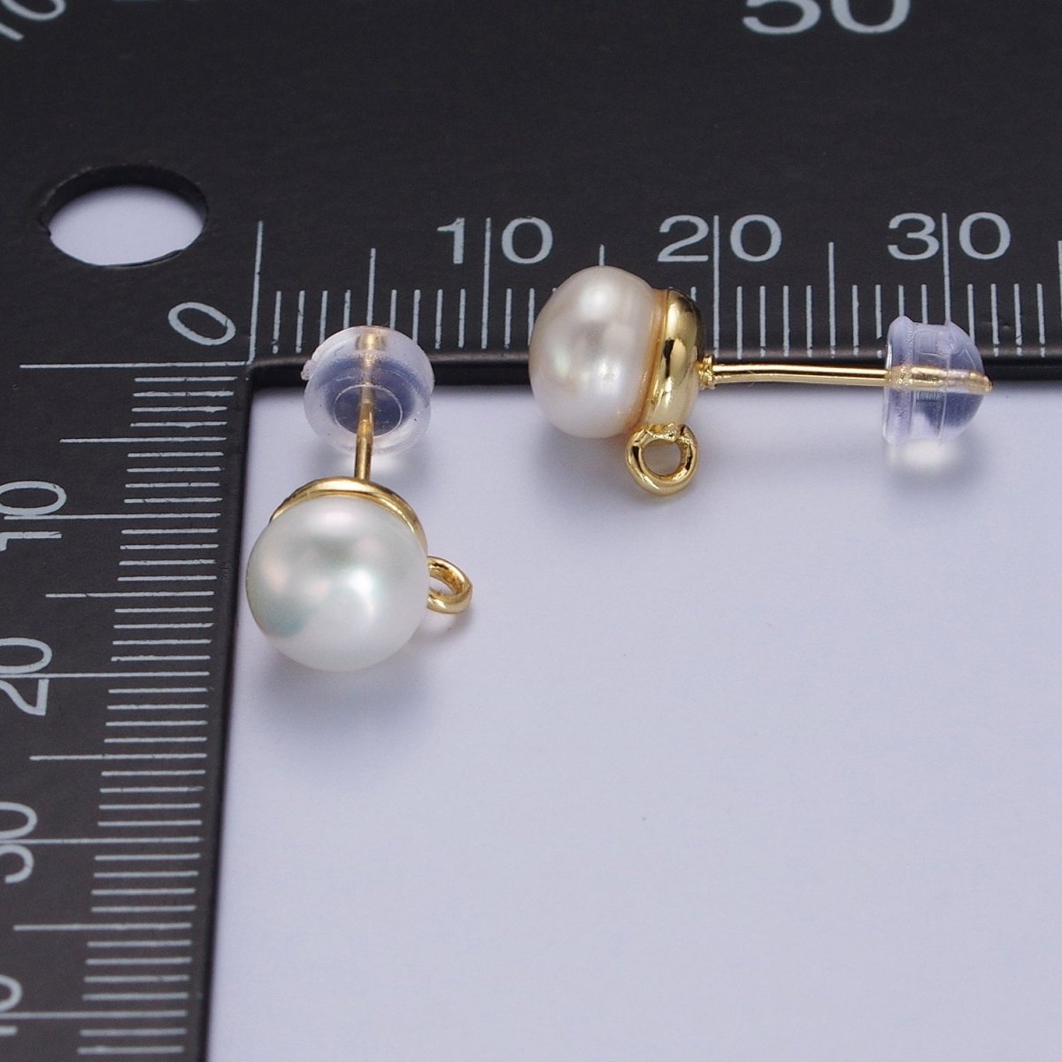 Round White Shell Pearl Gold Stud With Loop Earrings Supply Open Link Stud For Jewelry Making | K-063 - DLUXCA