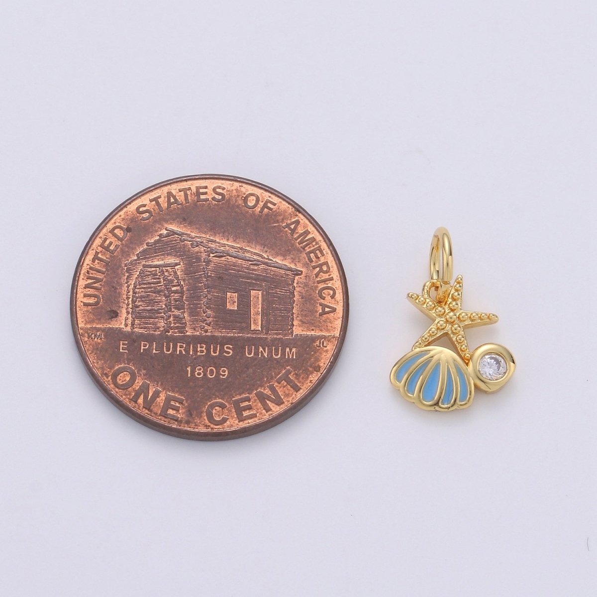 Shell 24K Gold Filled Tiny Charms, Gold Filled Star Fish Charm, Gold Starfish ,Gold Beach charm Under the sea Jewelry Inspired D-558 - DLUXCA