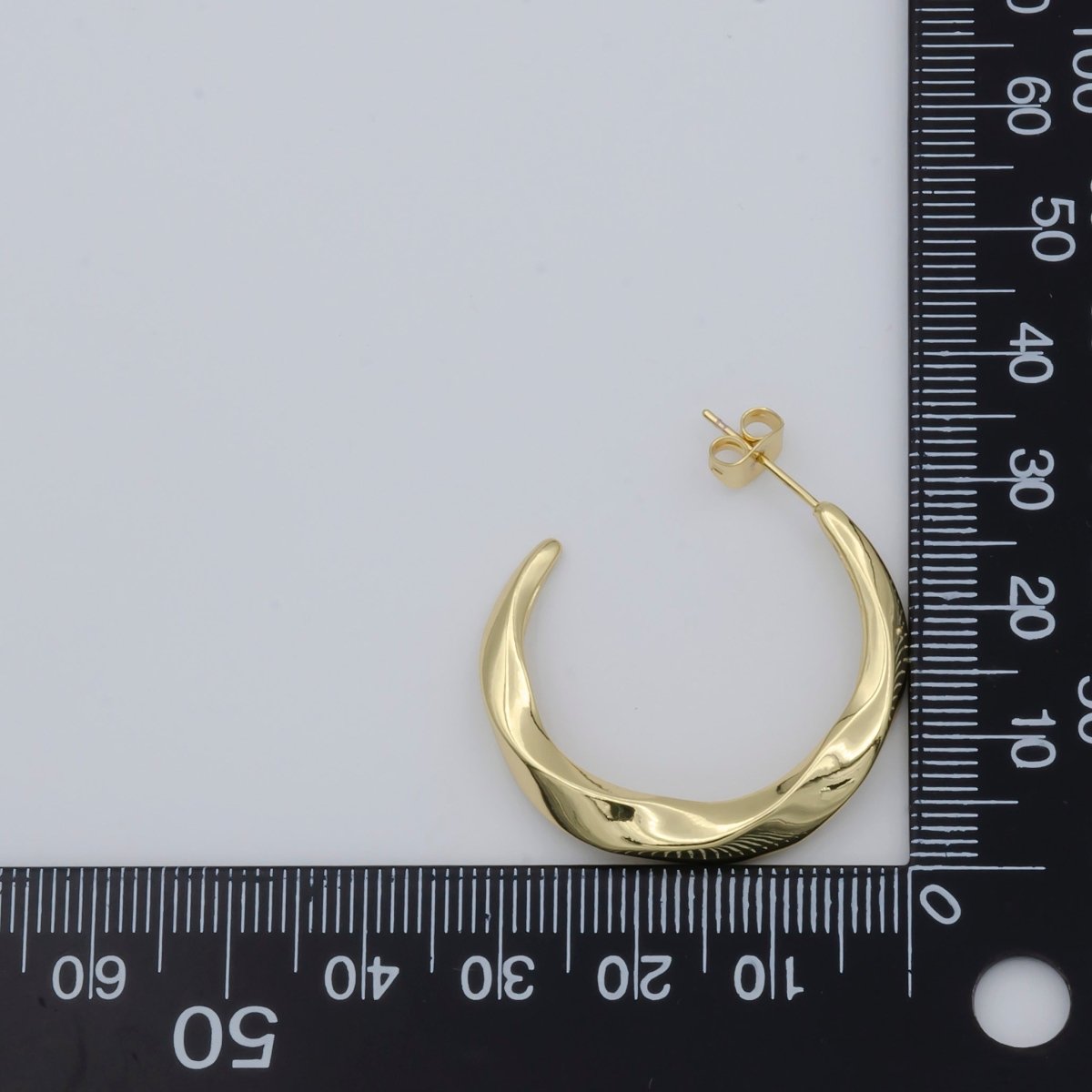Simple Golden Crescent Model Huggies Earrings, Plain Gold Filled Nature Night Object Formal/Casual Daily Wear Earring Jewelry P-117 - DLUXCA