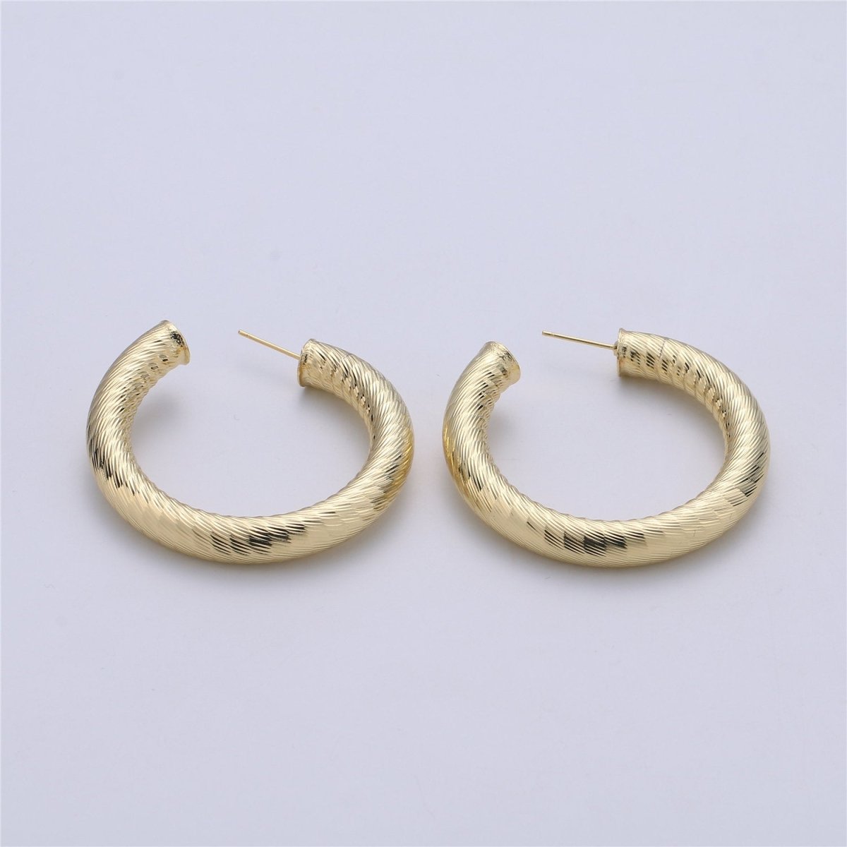Simple Medium Thick 14k Gold Filled Hoops Earring 30mm, 40mm, 50mm 6mm thickness Q-005 Q-007 Q-009 - DLUXCA