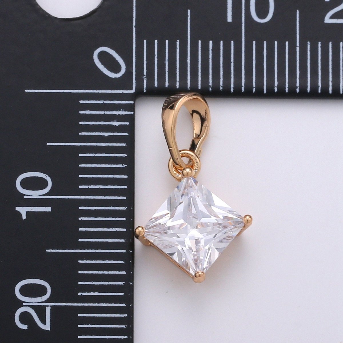 Solitaire Pendant Rose Gold Filled Princess Cut Pendant for necklace April Birthstone, Clear Cubic Rhombus Charm Geometric jewelry J-089 - DLUXCA