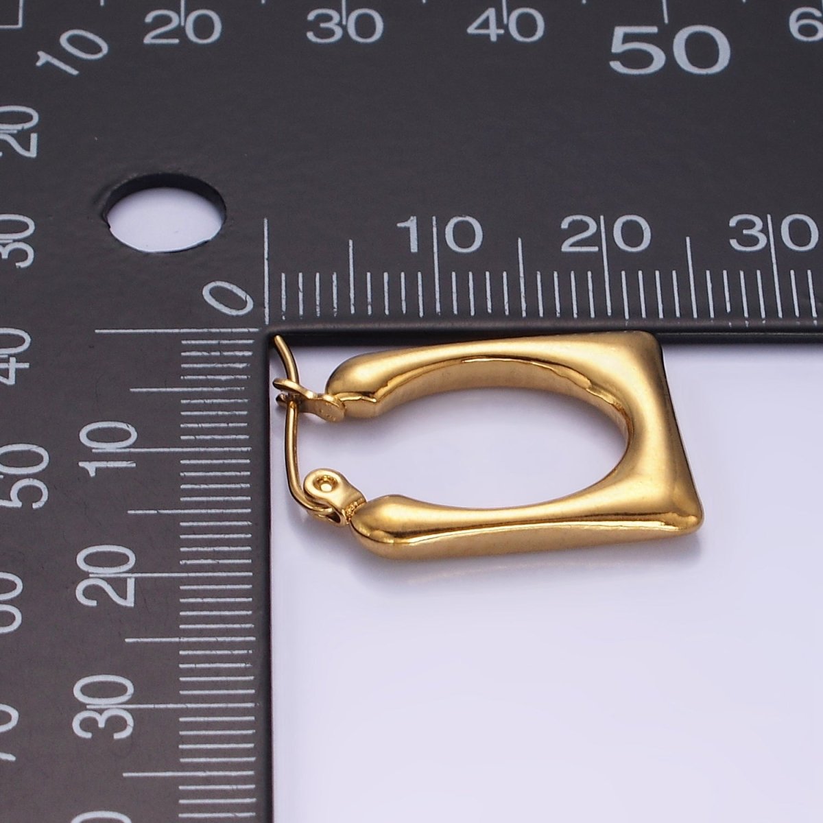 Stainless Steel 20mm U-Shaped Rectangular Minimalist Latch Hoop Earrings | AE436 - DLUXCA
