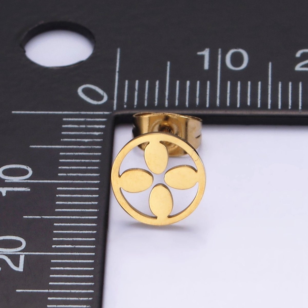 Stainless Steel 9mm Open Flower Quatrefoil Minimalist Round Stud Earrings | AE739 - DLUXCA