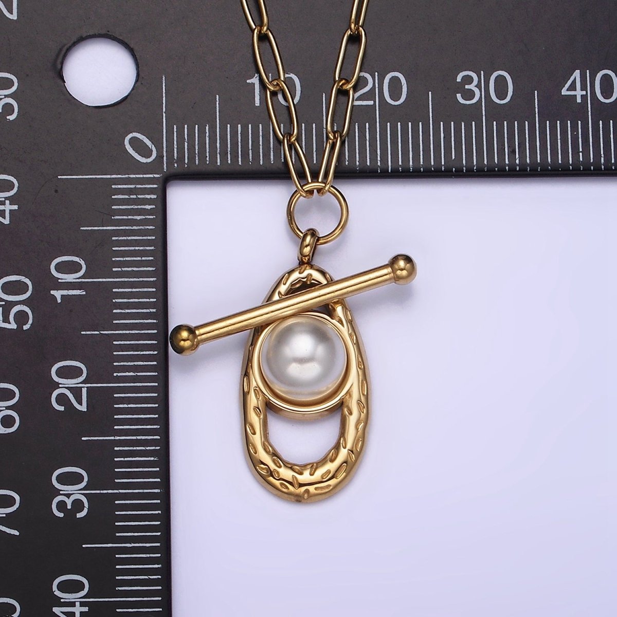Stainless Steel Pearl Hammered Oblong Toggle Clasps Paperclip 17 Inch Chain Necklace | WA-2074 Clearance Pricing - DLUXCA
