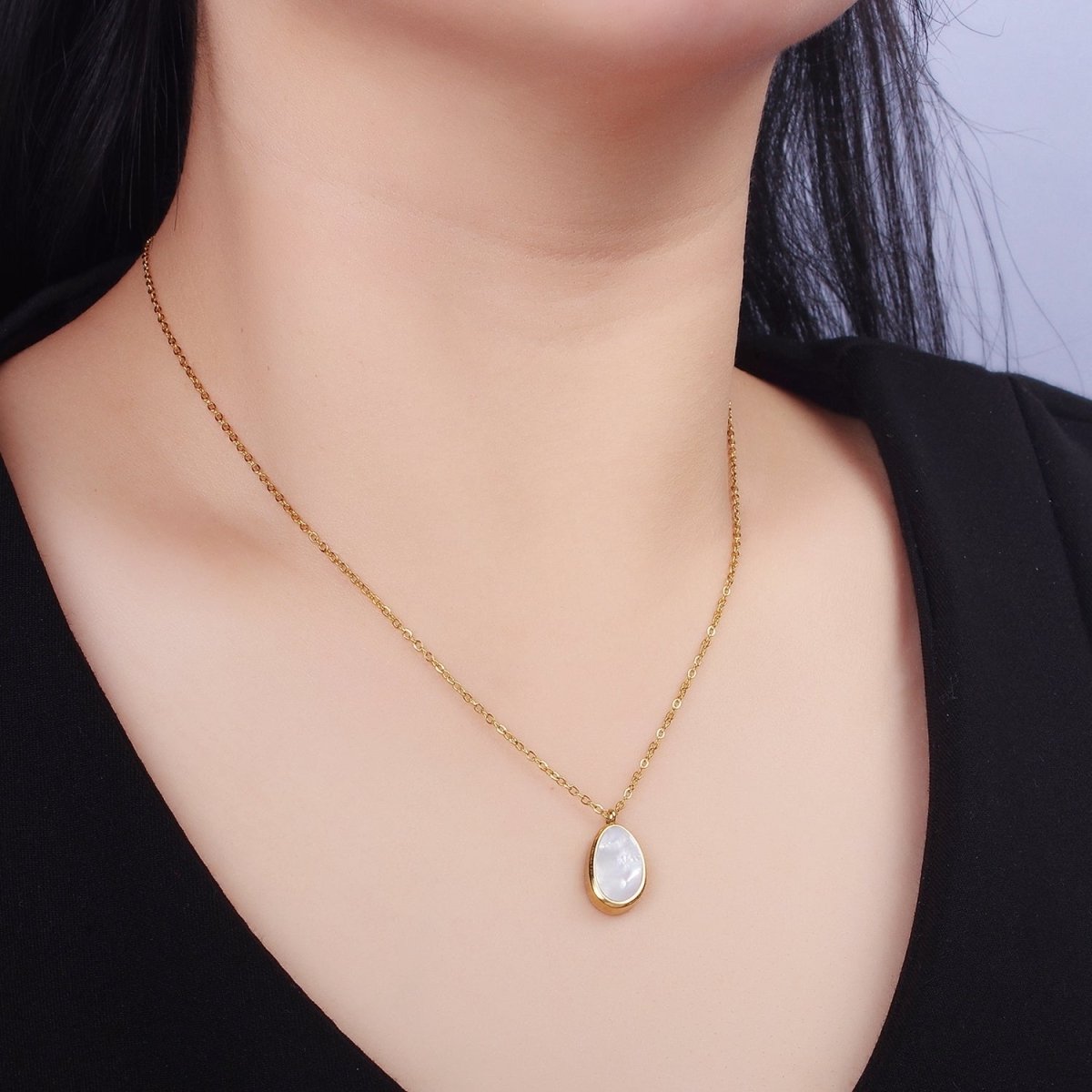 Stainless Steel Shell Pearl Abstract Bezel Pendant Cable Chain 16 Inch Choker Necklace | WA-2412 - DLUXCA