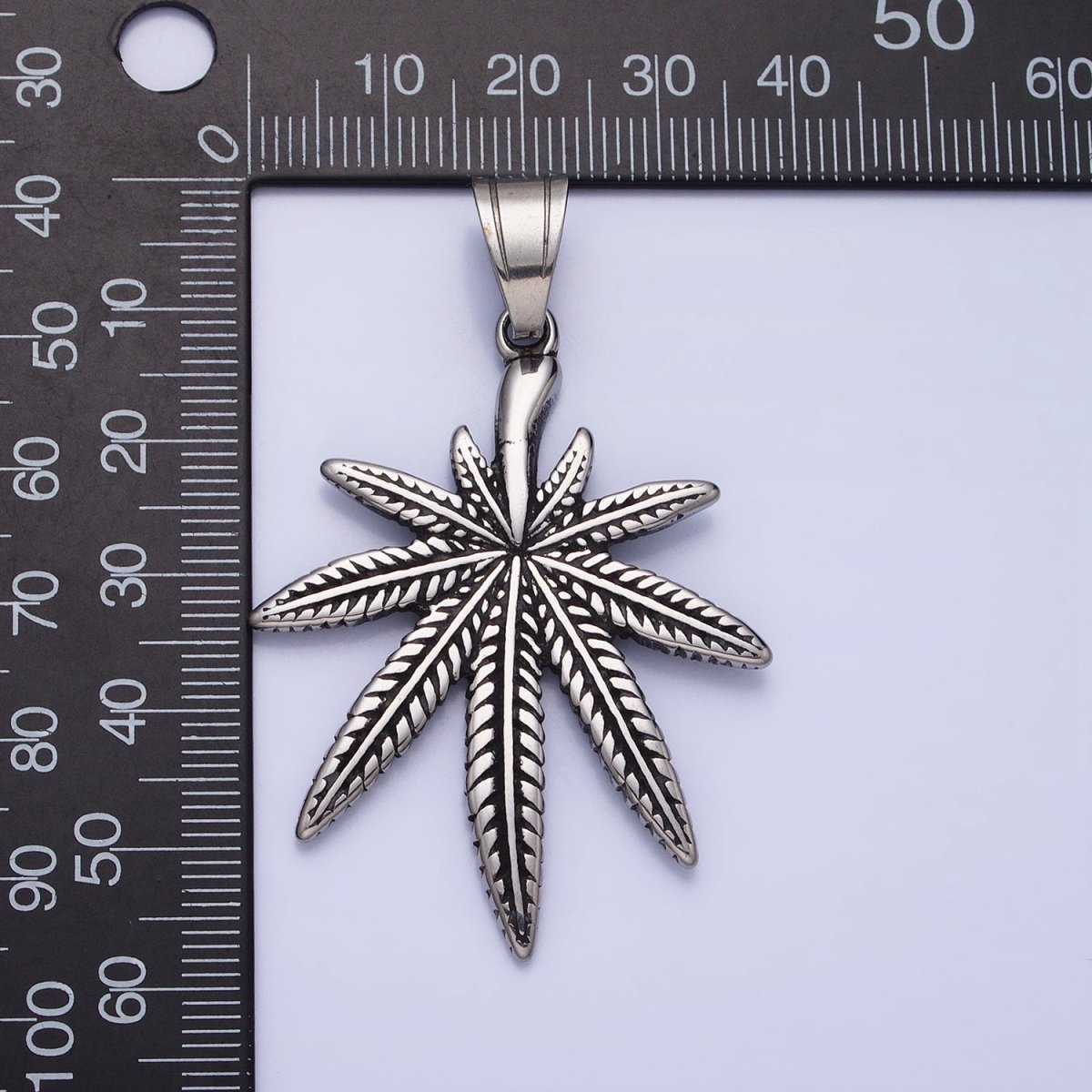 Stainless Steel Weed Leaf Statement 58mm Pendant in Silver & Gold | P1132 - DLUXCA
