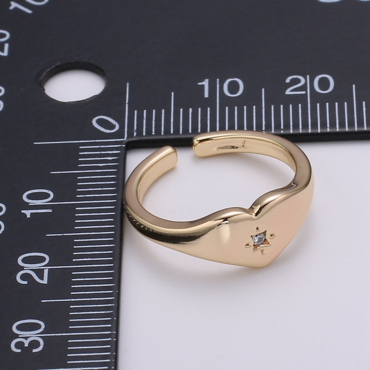 Star Signet Gold Ring For Women Polaris Celestial Ring Dainty Ring Statement Ring 18k Gold Ring for Everyday Wear Jewelry - DLUXCA