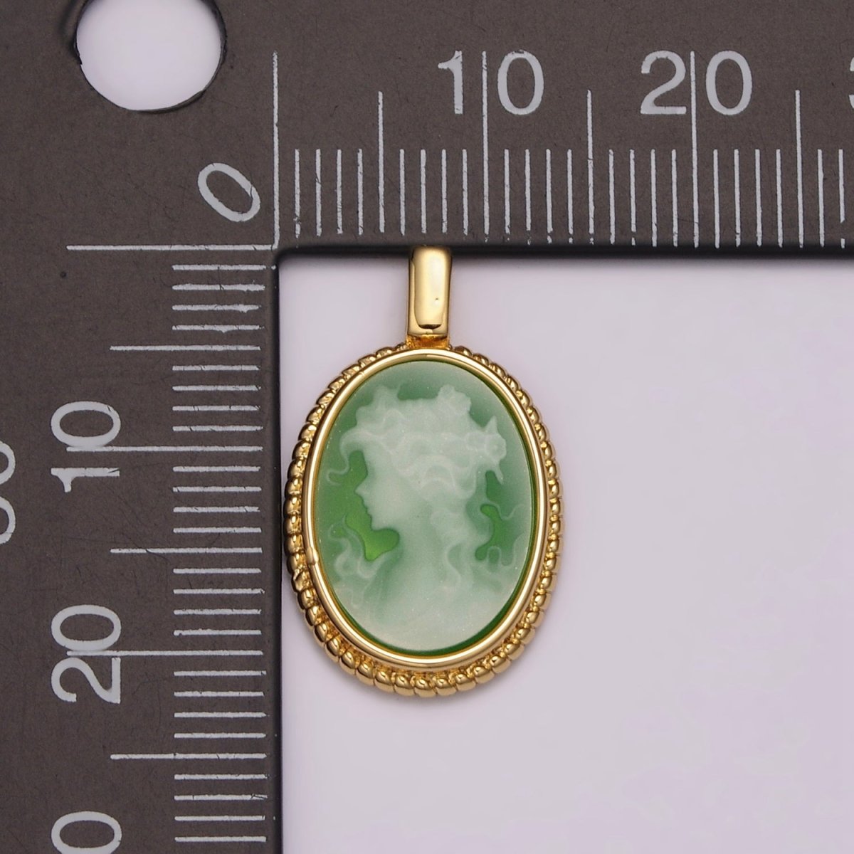 The Agate Cameo Pendant Green Agate Victorian Oval Jewelry Inspired for Necklace Medallion N-483 - DLUXCA