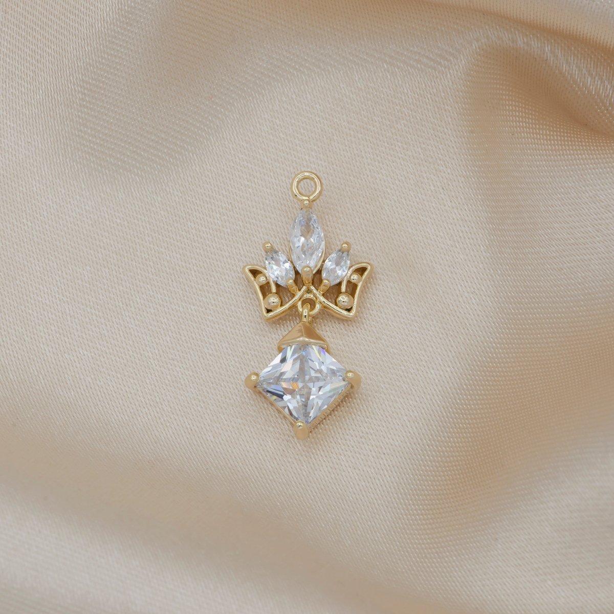 Tiny Diamond Crystal Crown Charm CZ Dainty Majesty Crown King Queen Prince Micro Pave Charm Pendant GP-510 - DLUXCA