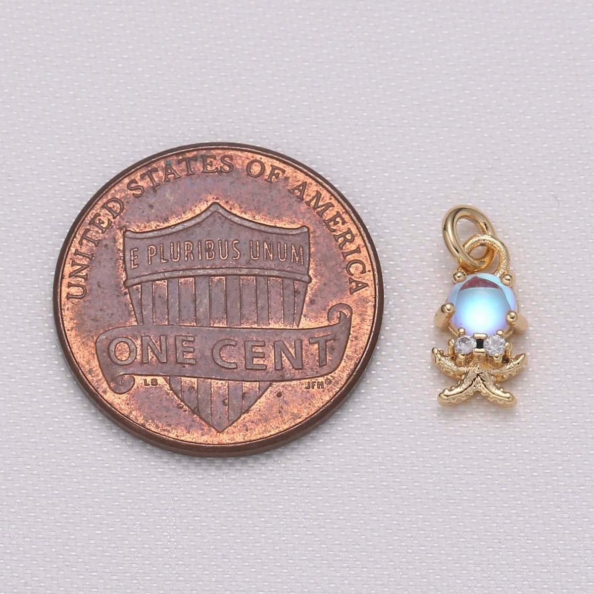 Tiny Golden Baby Crystal Jellyfish Charm CZ Ocean Sea Baby Animal Nature Charm Pendant GP-682 - DLUXCA
