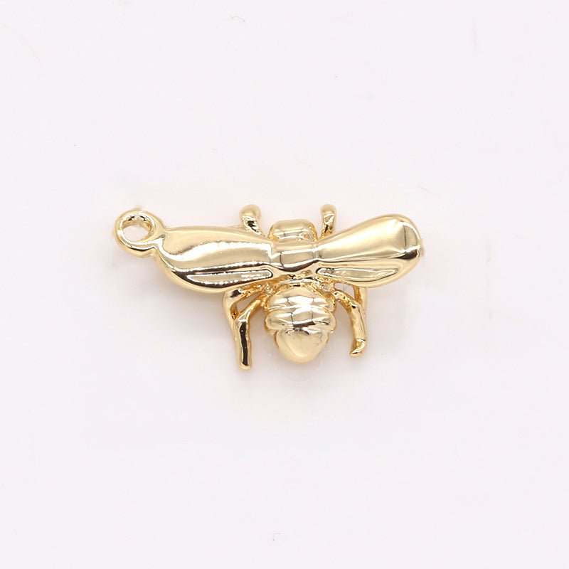Tiny Golden Flying Beetle Charm, Plain Gold Fly Bug Nature Charm Pendant GP-212 - DLUXCA