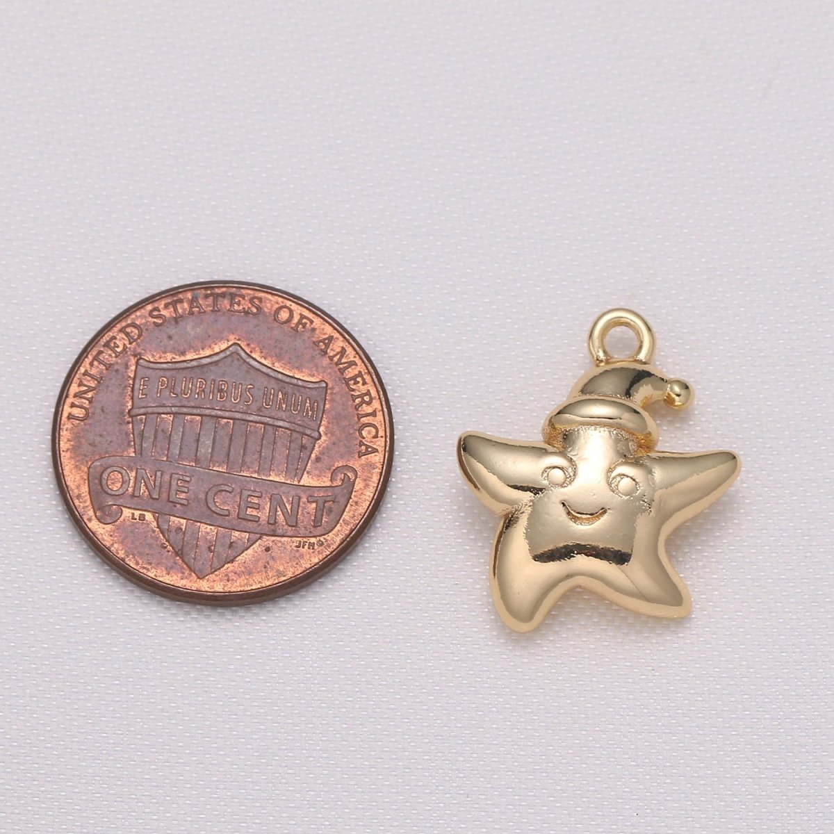 Tiny Golden Smiling Star Santa Charm, Plain Gold Happy Joy Christmas Star Sky Nature Charm Pendant GP-683 - DLUXCA