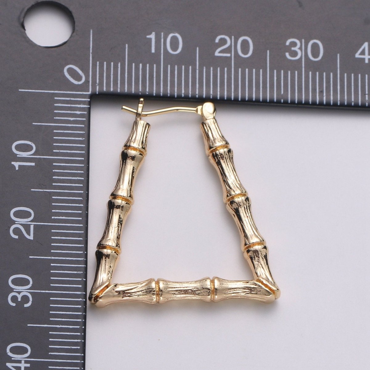 Trapezoid BAMBOO HOOP earrings Gold Bamboo Earring Triangle Bamboo Hoop Vintage Retro Earrings Q-305 - DLUXCA