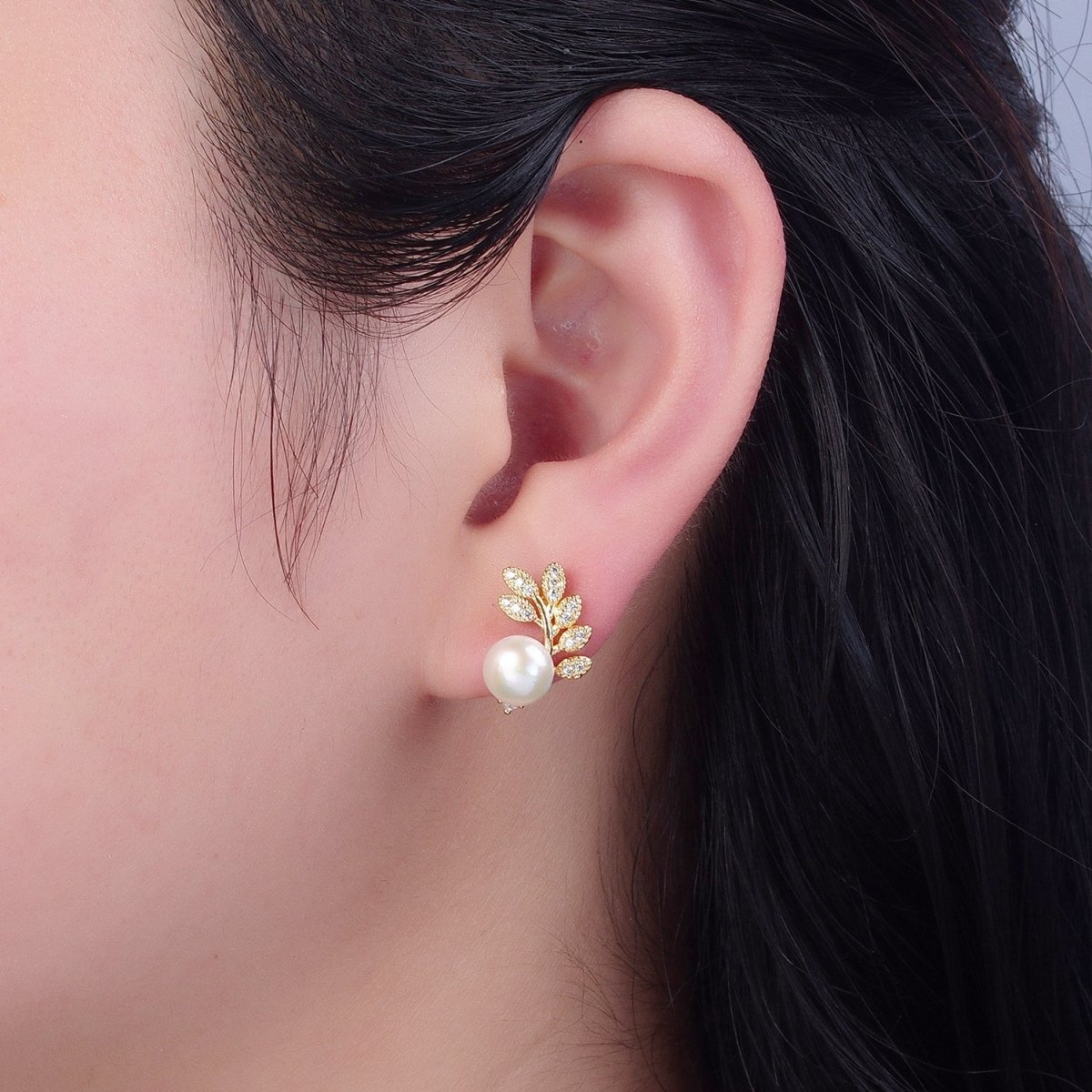 White Pearl Stud Earring with Gold Pave Leaf for Wedding Jewelry T-527 - DLUXCA